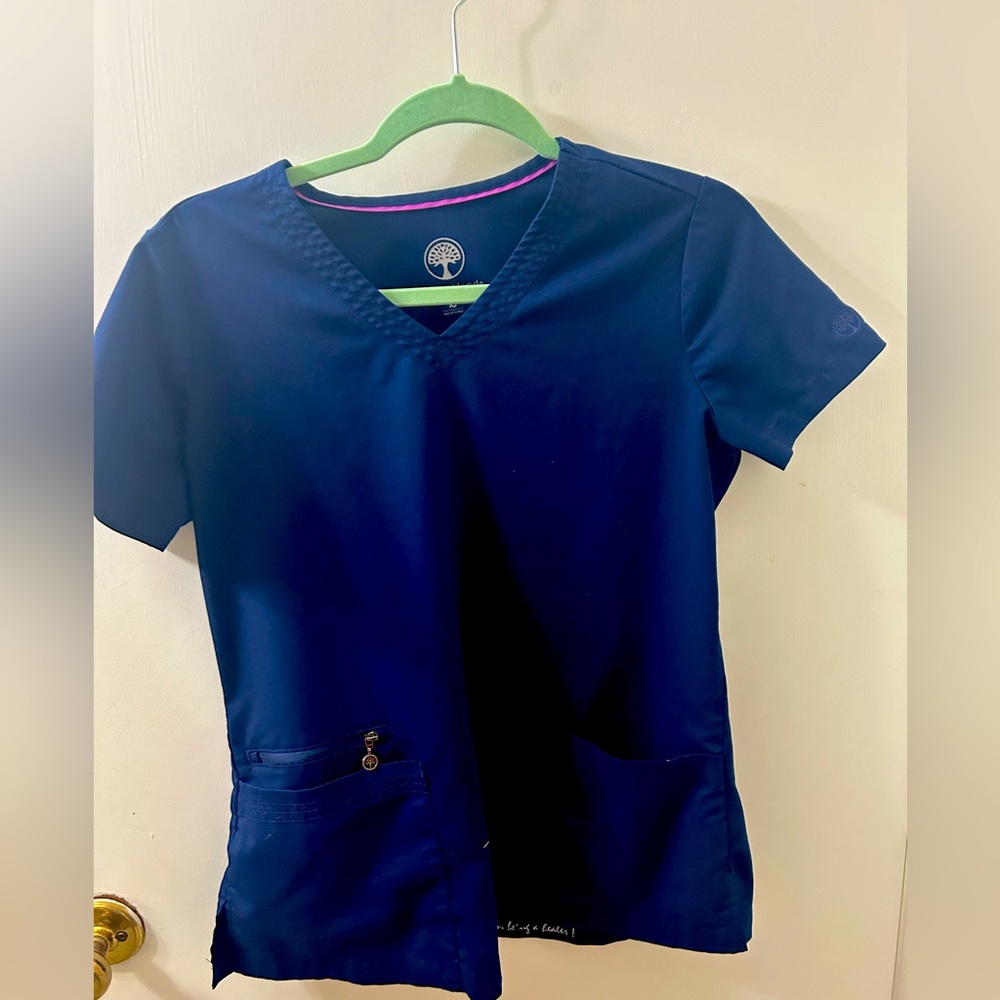 Healing hands Scrub top